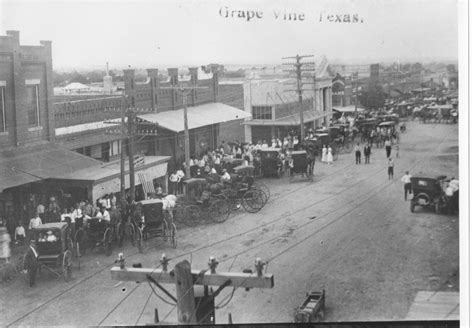 Main Street In Grapevine Around 1900 The Portal To Texas History