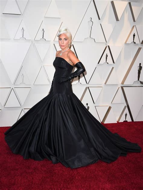Lady Gagas Dress At The 2019 Oscars Popsugar Fashion Photo 18