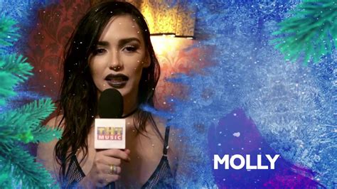 Molly поздравляет зрителей ТНТ Music с Новым годом Youtube