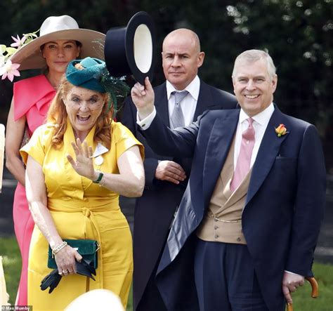 Sarah Ferguson Performs A Deep Curtsey To The Queen At Royal Ascot