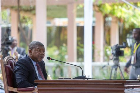 Angola PrevÊ Encerrar Nove Embaixadas E 18 Consulados Incluindo Em Portugal E Macau Correio