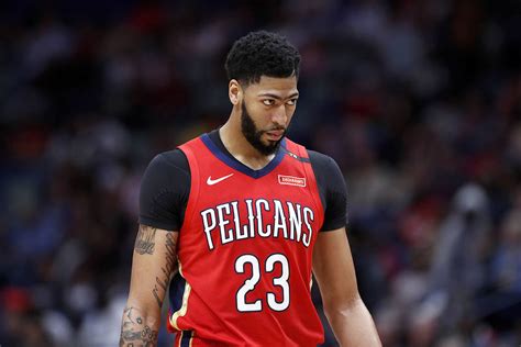 Anthony Davis Leaves Pelicans Game With Shoulder Injury Las Vegas