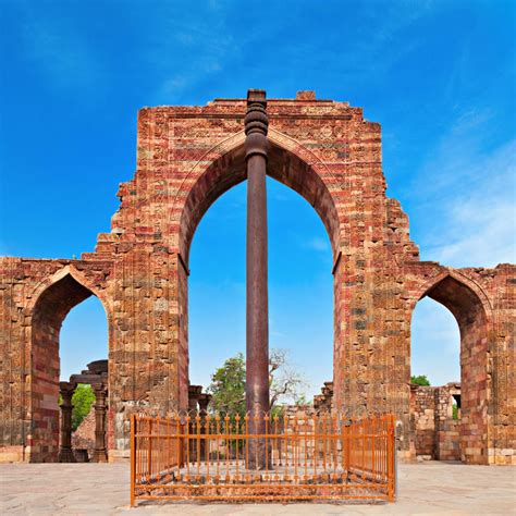 The Iron Pillar Of Delhi Rust Free After 1600 Years Gaia