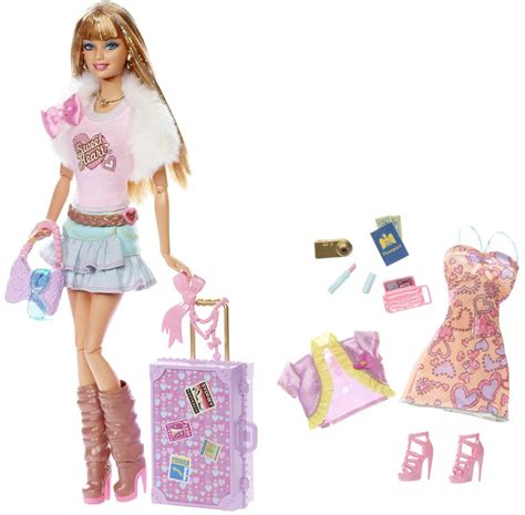 2011 Target Fashionistas World Tour Swappinstyle Sweetie Barbie Doll V9514 Barbie Doll Set