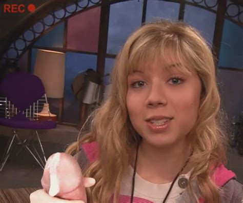 Jennette Mccurdy Black And White  Wiffle