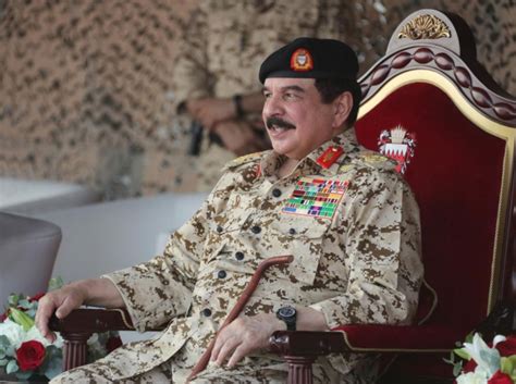 May 11, 2021 · بارك الشيخ محمد بن زايد آل نهيان، ولي عهد أبوظبي، نائب القائد الأعلى للقوات المسلحة، للملك حمد بن عيسى آل خليفة، ملك البحرين، بمناسبة وصول فريق الحرس الملكي البحريني قمة إفريست. الملك يحضر تمرين الحرس الملكي "سموم 4" - صحيفة الوطن