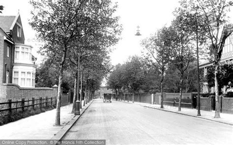 Photo Of Newmarket The Avenue 1922 Francis Frith