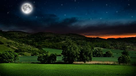 Full Moon On The Starry Sky Above The Green Hills 4k