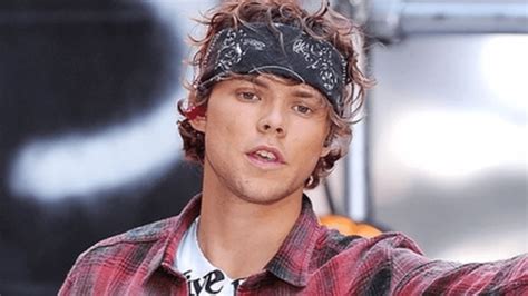 Ashton Irwins Net Worth Height Age And Personal Info Wiki The New