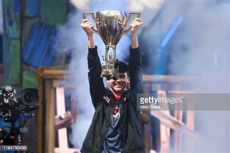 Fortnite World Cup Photos And Premium High Res Pictures Getty Images
