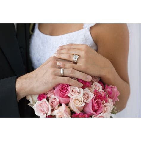 In the united states, women (and some men) wear both engagement rings and wedding bands on the left ring. Does the Wedding or Engagement Ring go on first? | Our ...