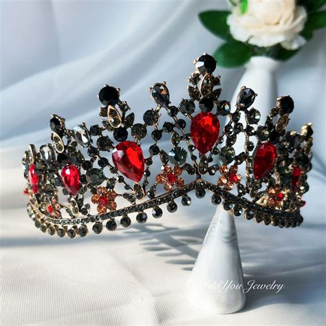 red crown gothic headdress gorgeous queen crown red crystal etsy