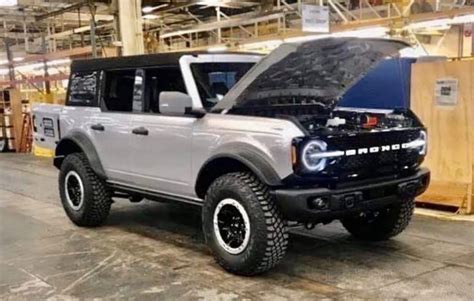 2021 Ford Bronco Bronco Sport Revealed In Sneaky Spy Photos