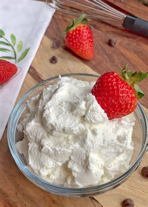 Just a few simple ingredients are all you need. 5 Minute Keto Whipped Cream (3 Ingredients) - Instrupix