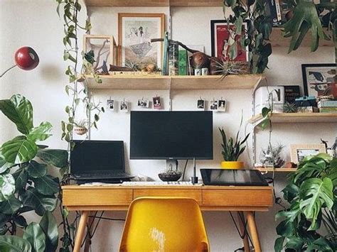 10 Cute Desk Decor Ideas For The Ultimate Work Space