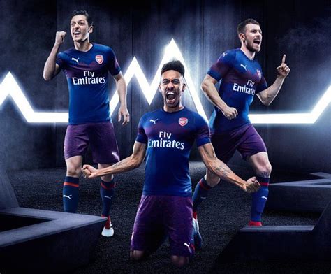 Official Arsenal Unveils Its 201819 Away Kit Soccer Uniforms Arsenal