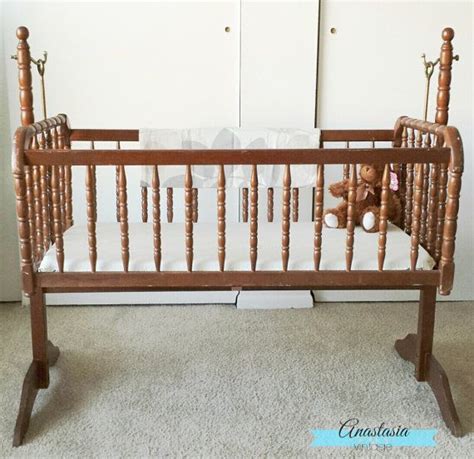 The cradle has been finished non toxic materials and this detailed jenny lind bassinet/crib is geared toward years of changing needs. Antique Swinging Cradle. We found one which is new and ...