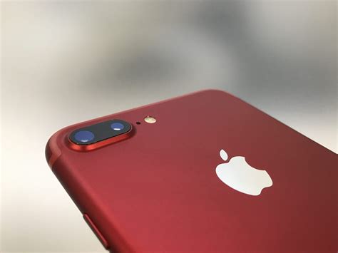 A Closer Look At Apples New Red Iphone 7 Plus