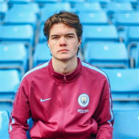 View latest posts and stories by @rblz_anders anders vejrgang in instagram. eSuperliga - Anders Vejrgang | Facebook