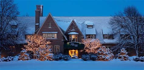Book romantic getaways in wisconsin! 5 Magical Midwest Winter Getaways to Book in 2018 ...