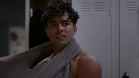 Auscaps Niko Terho Shirtless In Grey S Anatomy Sisters Are Doin It For Themselves