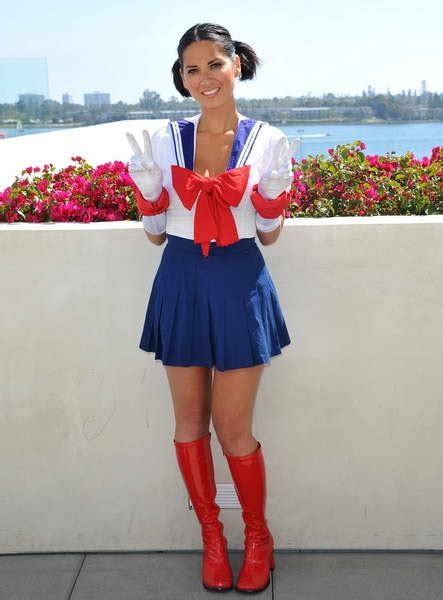 Olivia Munn As Sailor Moon Costumes Olivia Munn Sailor Moon