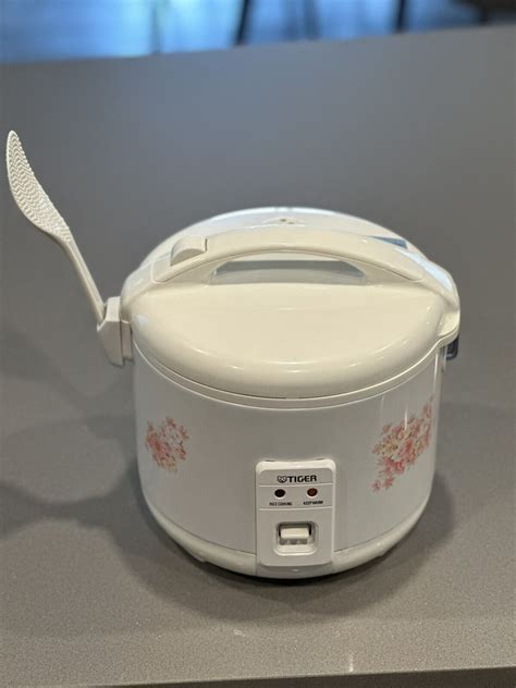 Tiger JNP 1000 FL 5 5 Cup Rice Cooker And Warmer 1 3 Liters Pink