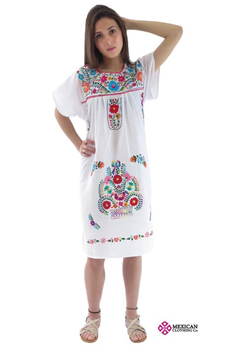 Embroidered dresses (puebla, oaxaca, etc). Traditional Mexican Clothing