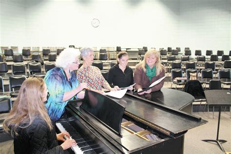 Community Chorale To Perform First Solo Show Sunday Grand Forks Herald Grand Forks East