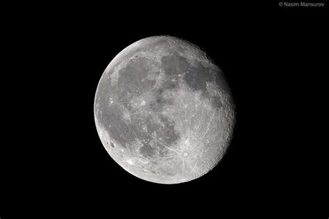 How To Photograph The Moon With Sharp Details Using Your Camera