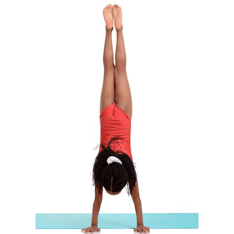 How To Hold A Handstand For 30 Seconds 7 Essential Tips Complete