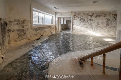Abandoned Flooded Mansion Freaktography