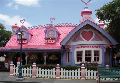 Minnie Mouses Pink And Purple Cottage At Disney World Hooked On Houses