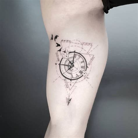 Pin By Rosa Arevalo On Tattoo Ideas In 2020 Geometric Compass Tattoo