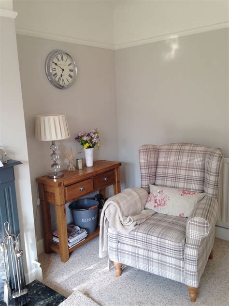 Skimming Stone Farrow And Ball Love The Chair Study Farrow And