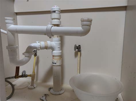 How does the kitchen sink plumbing work? plumbing - Lower kitchen sink drain pipe - Home ...