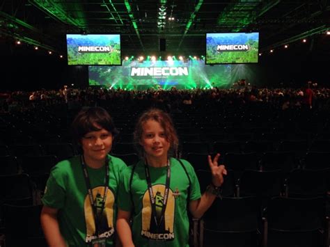Minecon 2015 Mojang And Minecraft Trying To Live And Thrive With The Corporate Creepers