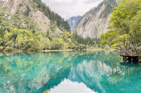 Jiuzhaigou Fully Reopens To Visitors After Earthquake Cn