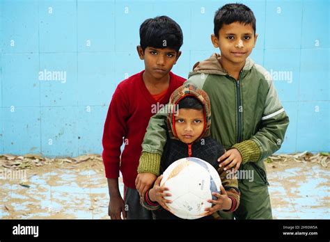 Poor Kids In India Group Image Stock Photo Alamy