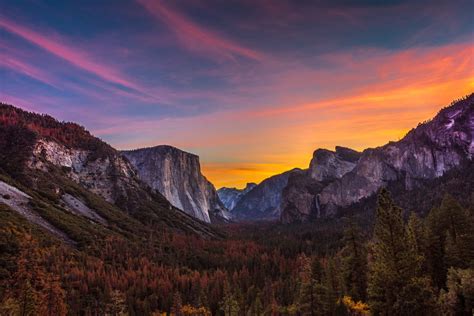 Sunrise At Tunnel View In Yosemite National Park Smithsonian Photo