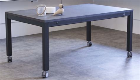 Make the most of your venue and hospitality space. 4 Single 4 Leg Electric Height Adjustable Table