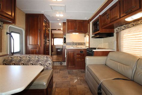 3129 32ft. Sunseeker Daily Rate: $229-$249 Weekly Rate: Inquire