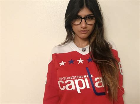 Get To Know Rising Porn Star Mia Khalifa Daily Chiefers