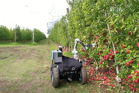 Australian Harvesting Robot Picks Apples In Seven Seconds Future Farming