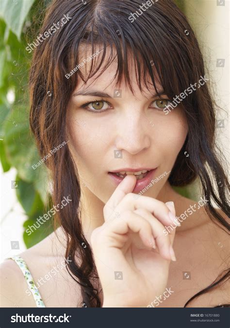 Sensual Portrait Beautiful Girl Long Hair Foto De Stock 16701880 Shutterstock