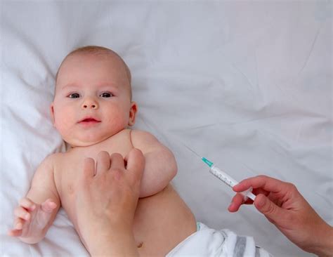 There is strong evidence that vaccines provide safe and effective protection against diseases such as diphtheria, tetanus, pertussis (whooping cough), and measles. Vacinação infantil tem menor índice de imunizados dos ...