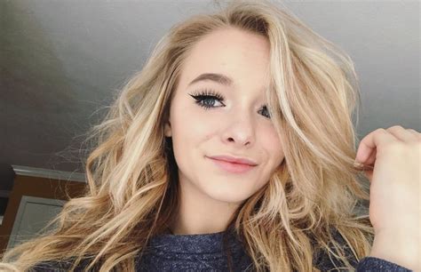 45 kg or 100 pounds body measurements: Zoe Laverne (TikTok) Wiki Biography, age, height ...