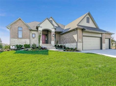 There is an office and full bathroom on the main level, as well as 2 additional bedrooms and a jack. 3 Acres - Wichita Real Estate - Wichita KS Homes For Sale ...
