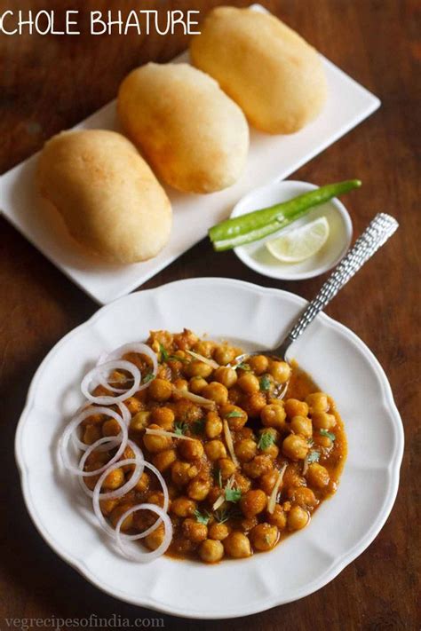 Choley bhature can be eaten in breakfast as well as in lunch. chole bhature recipe, how to make chole bhature, chole ...