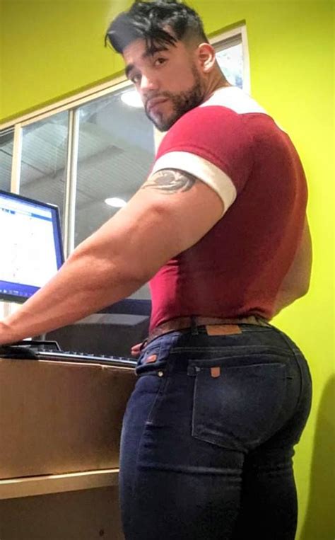 pin de alex em guys in jeans bunda homens bonitos homens